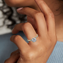 Cushion Twisted Diamond Ring