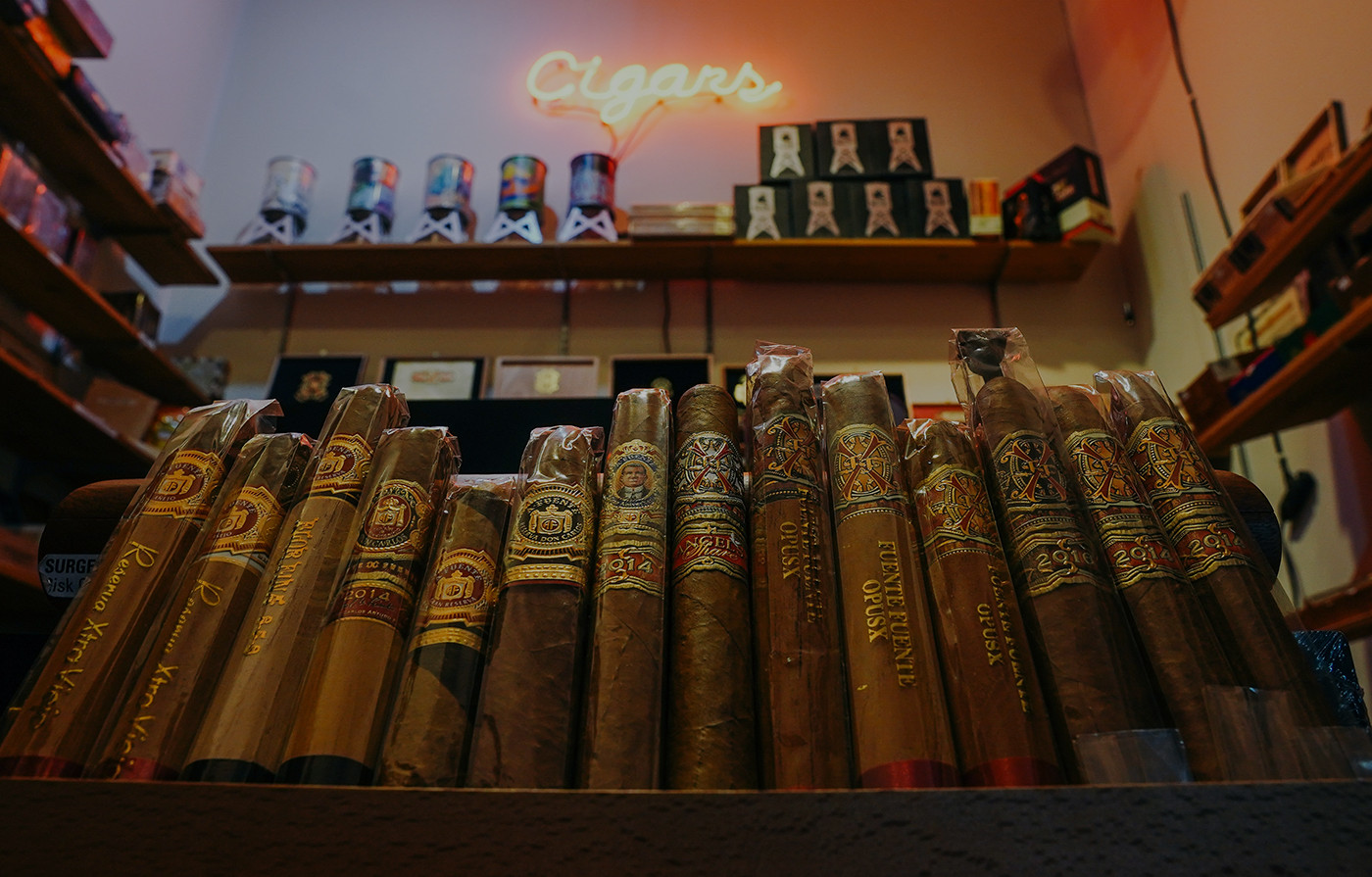 Types of Cigar Cutter and How to Use Them cutting your cigar correctly