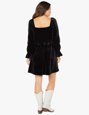 The Black Puffy Dress