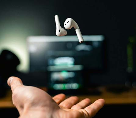 Wireless Freedom with Deep, Rich Audio Experience