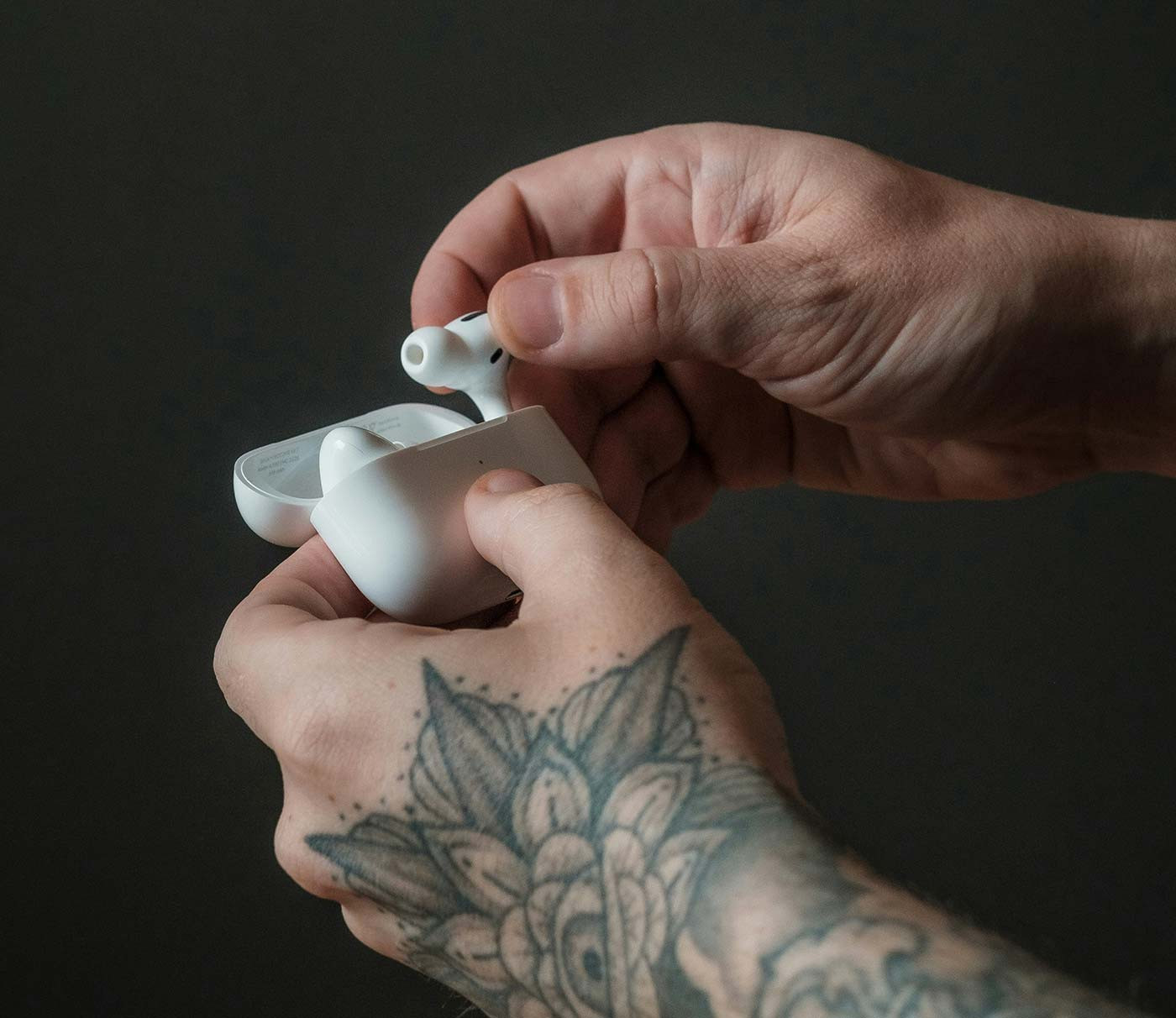 Experience Wireless Freedom with Crystal Clear Sound