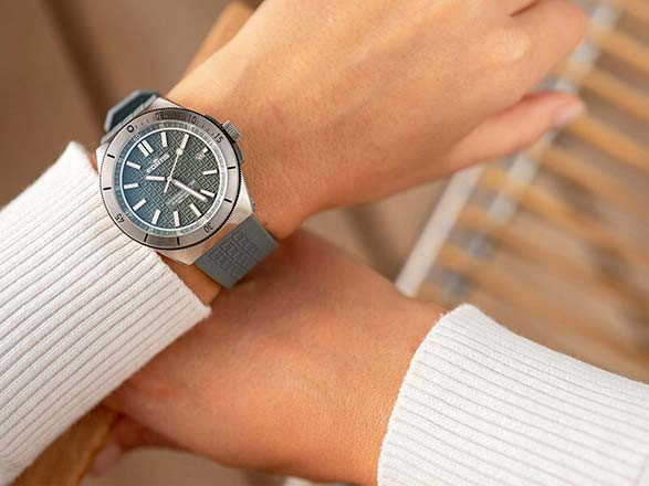 Discover Timeless Luxury and Craftsmanship in the World’s Finest Branded Watch Collections