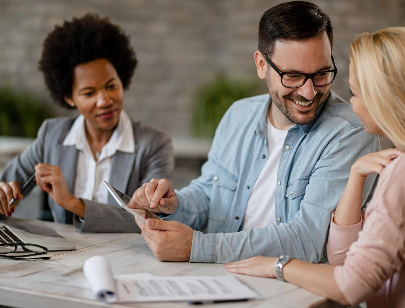 Safe guard your business with tailored insurance solutions Safe guard your business with tailored insurance solutions