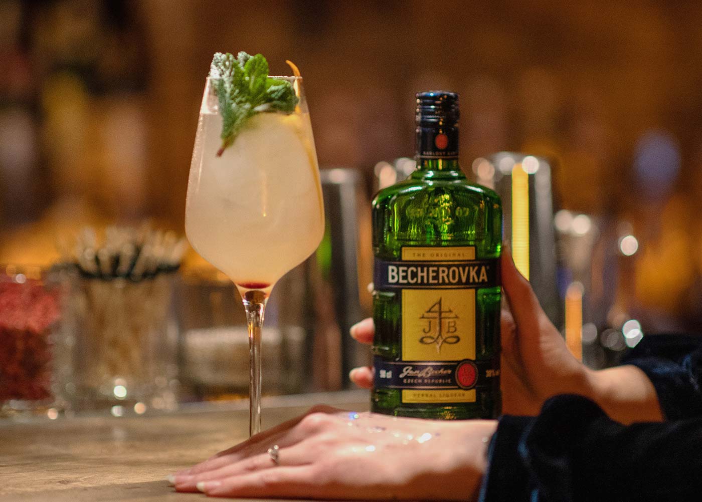 Mixology Secrets Every Home Bartender Needs To Know Mixology Secrets Every Home Bartender Needs To Know